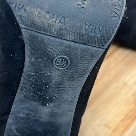 MIA Black Suede Ankle Boots - Picture 6 of 6